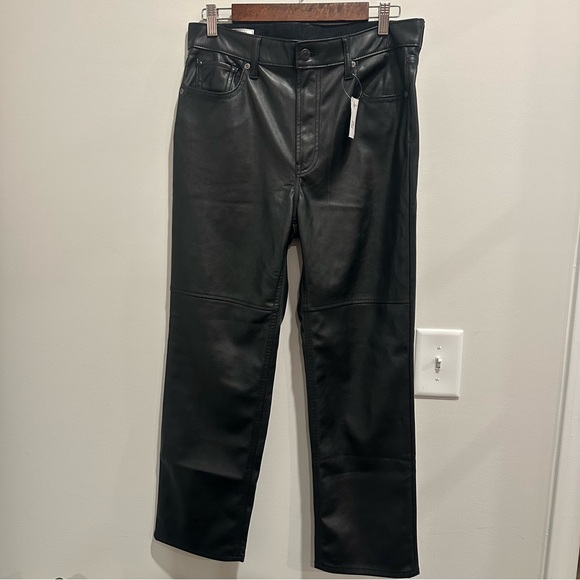GAP Pants - NWT Gap Sky High Rise Faux-Leather Vegan Cheeky Straight Pants Black Size 30/10s